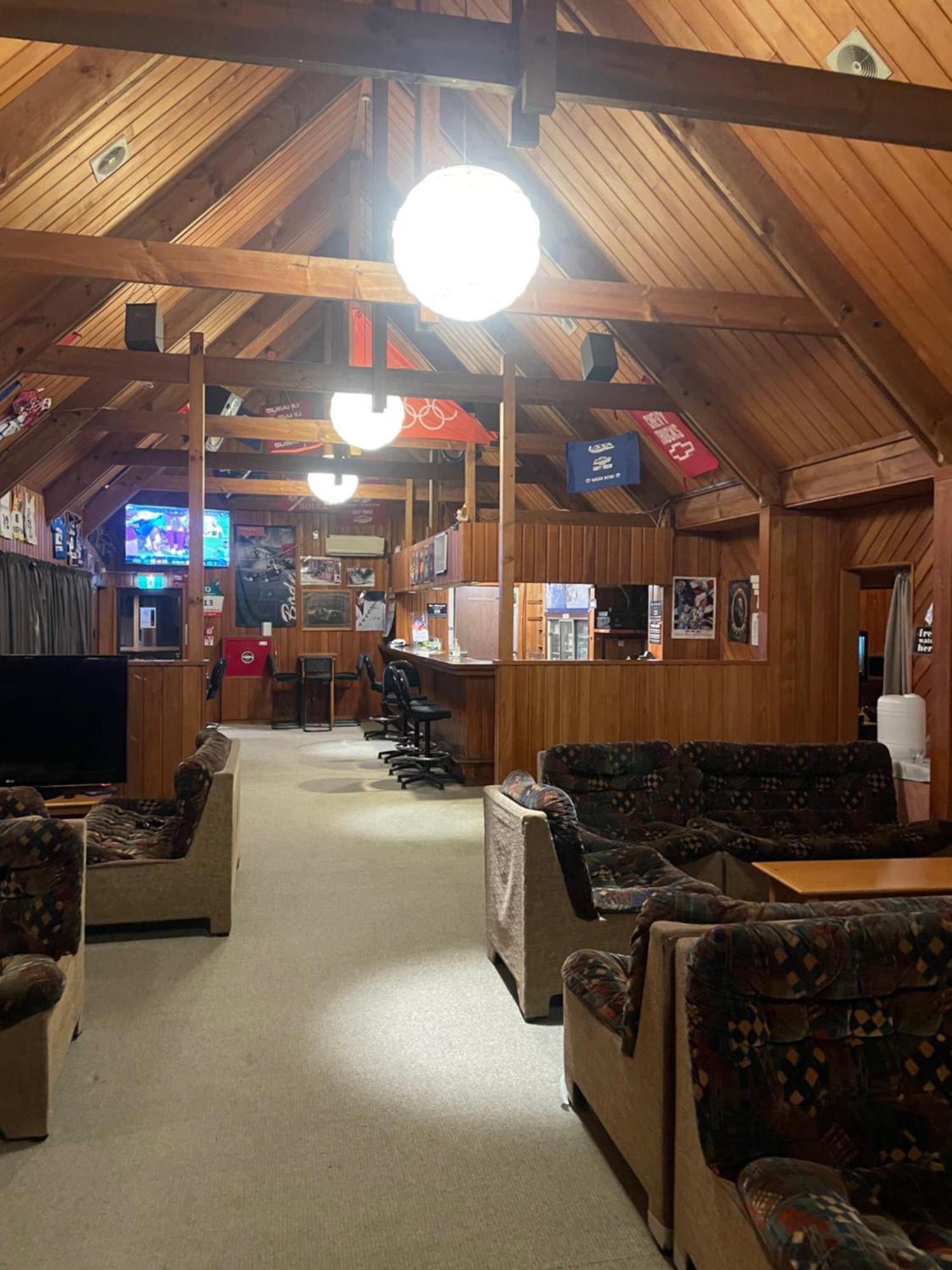 Cedar Chalets And Barkers Lodge ميثفين المظهر الخارجي الصورة