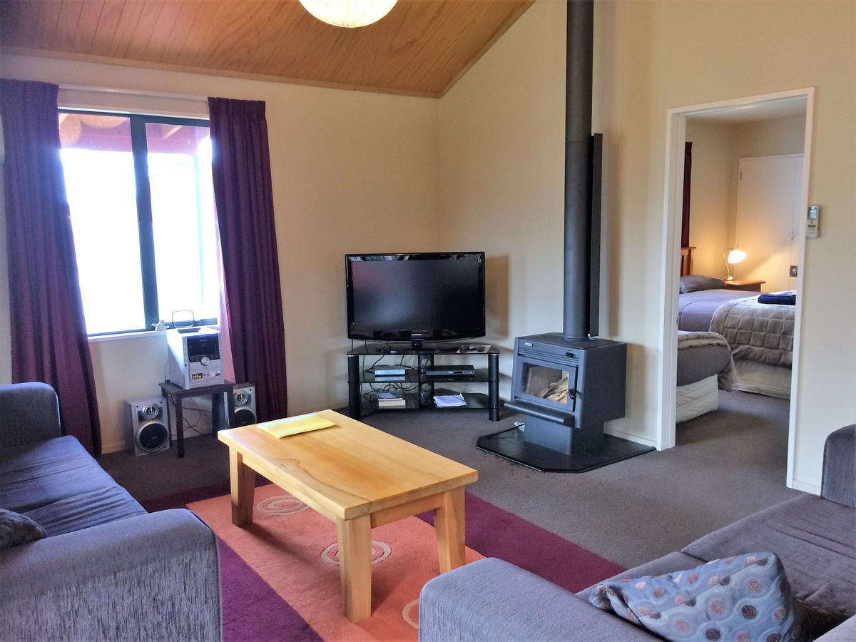 Cedar Chalets And Barkers Lodge ميثفين المظهر الخارجي الصورة