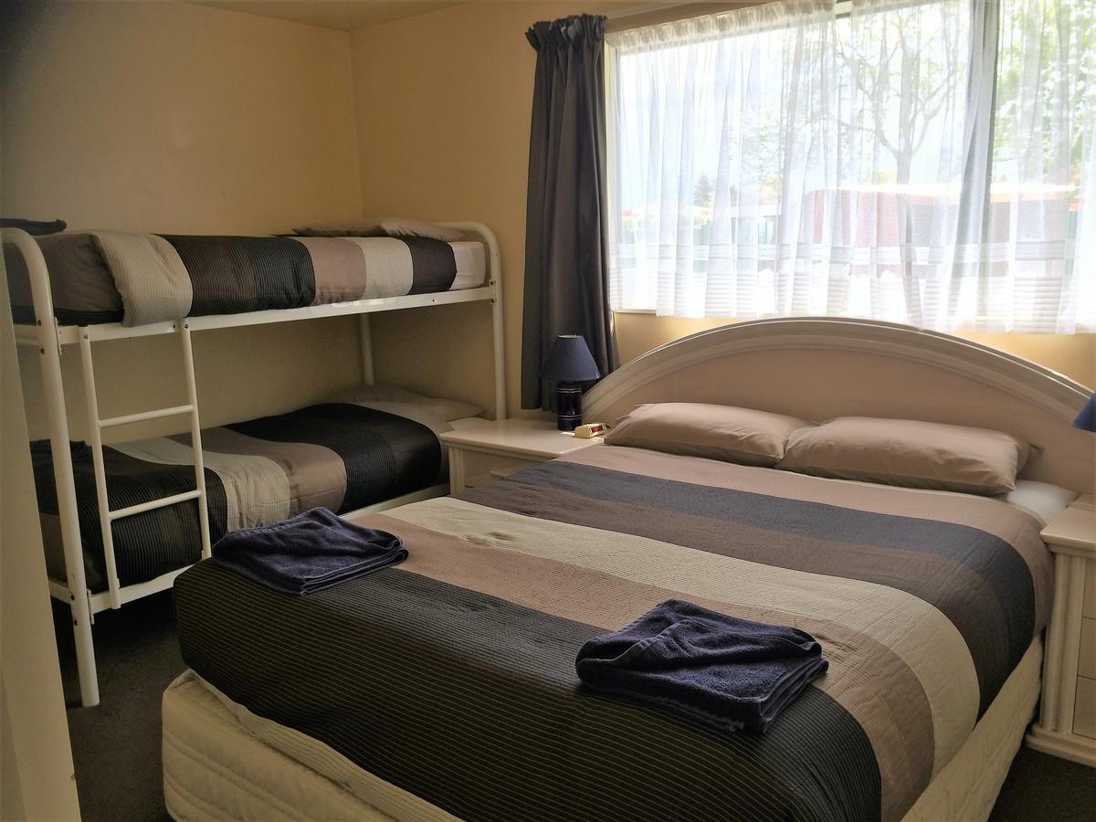 Cedar Chalets And Barkers Lodge ميثفين المظهر الخارجي الصورة